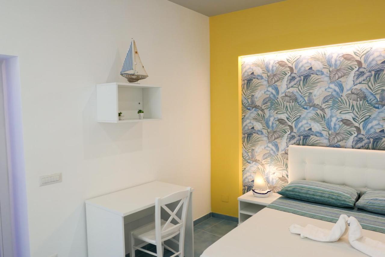 Cristianzerotre Suite Neapel Exterior foto